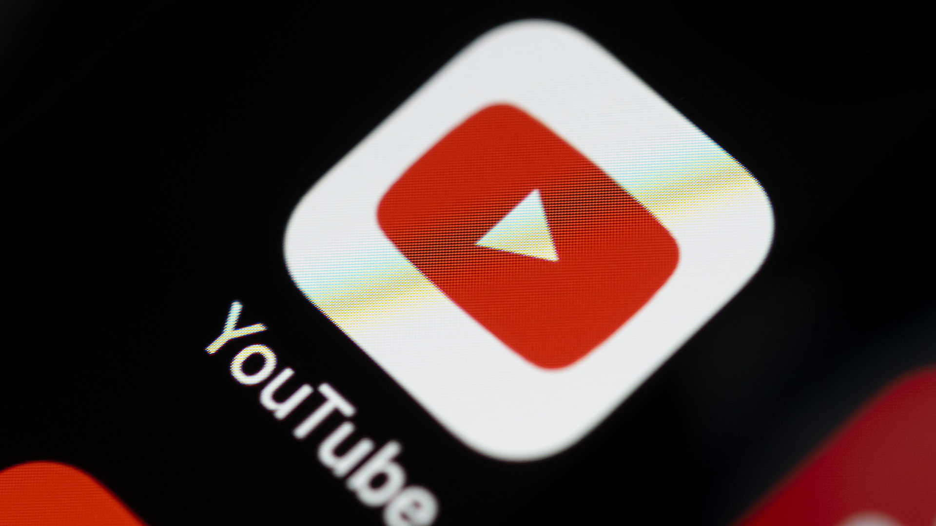 Превью к новости Мобильное приложение YouTube Аналитики расширило количество доступных данных